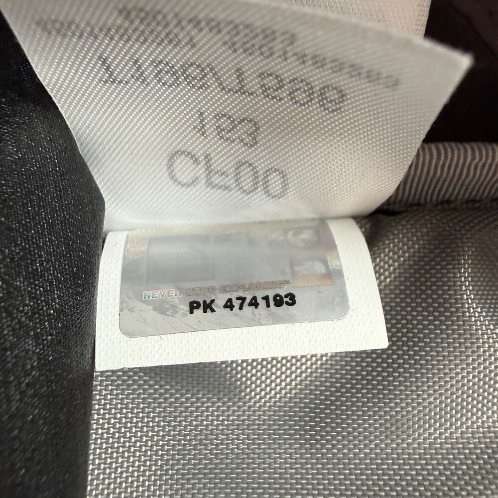 The North Face Litus 22 Backpack Black Gray Hiking Daypack Nylon L/XL - Picture 15 of 15